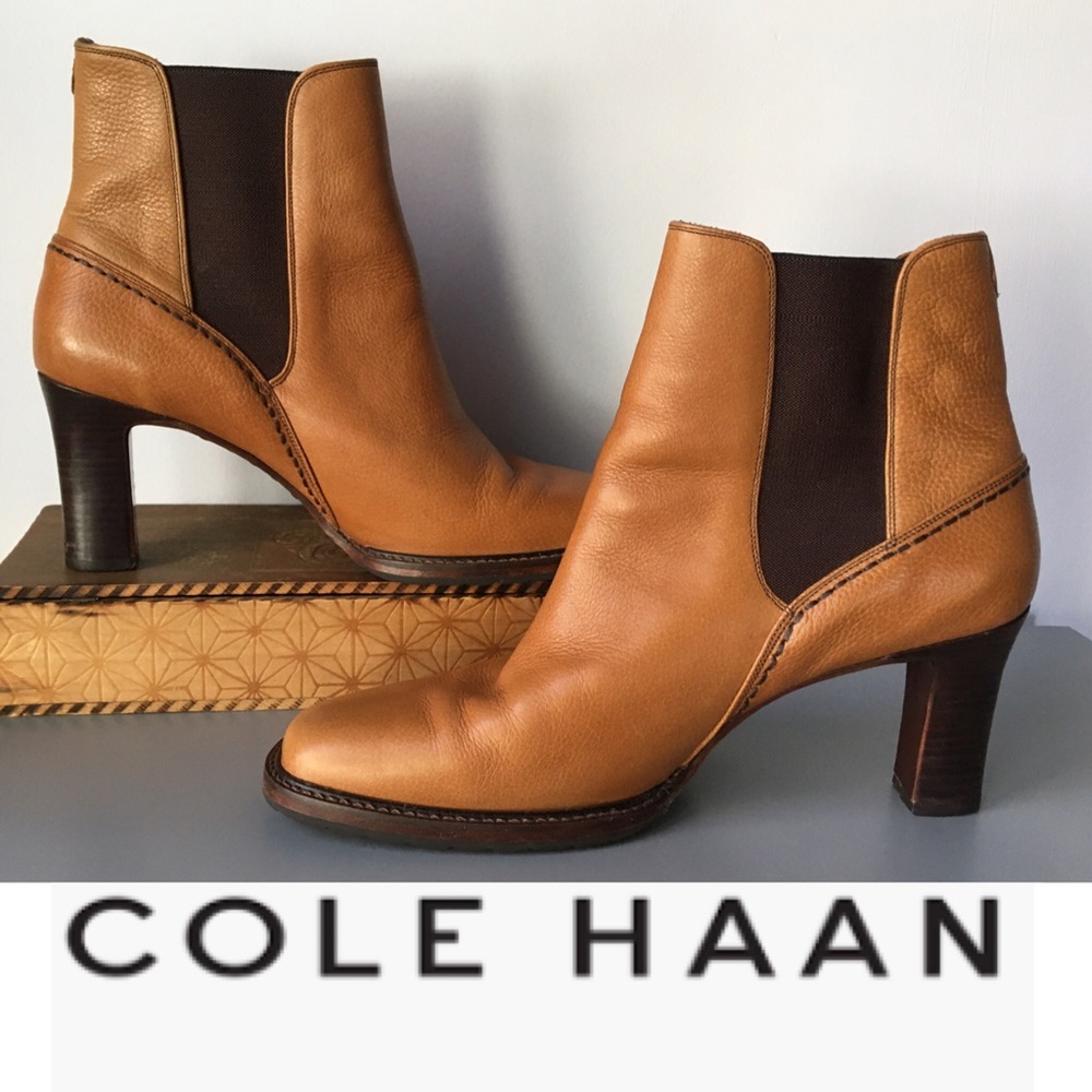 🐎 Cole Haan Country 10 B Boot Pull-on Heels Tread